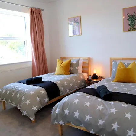 Sandbanks Garden House: Modern 2-Bedroom Retreat with Smart Amenities Poole Exterior photo